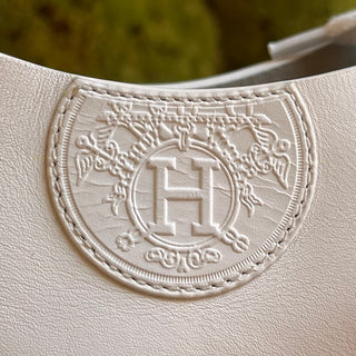 HERMES Blanc One Veau Sneakers SZ 40 (US 10)