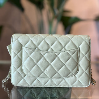 CHANEL Mint Green Quilted CC Wallet On Chain