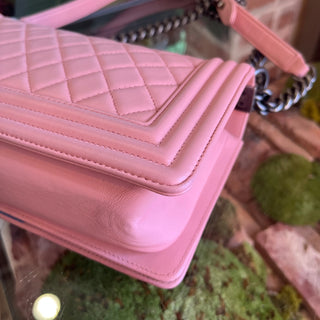 CHANEL Boy Bag Medium Pink Quilted Calfskin Shoulder Bag