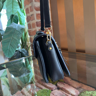 LOUIS VUITTON Pochette Metis Empreinte Black Leather Shoulder Bag