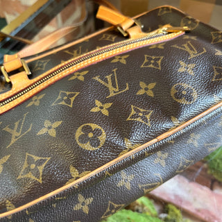 LOUIS VUITTON Cite MM Monogram Brown Canvas Shoulder Bag