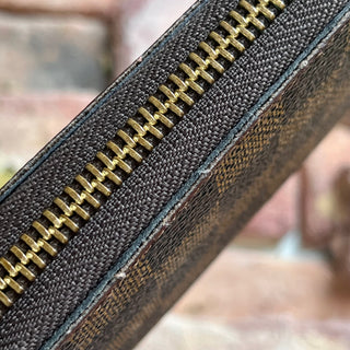 LOUIS VUITTON Damier Ebene Coated Canvas Zippy Wallet
