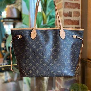 LOUIS VUITTON Neverfull MM Monogram Canvas Tote Bag