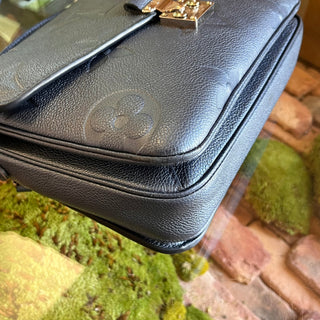 LOUIS VUITTON Metallic Pochette Metis Monogram Empreinte Embossed Leather Crossbody