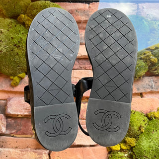 CHANEL Strappy Quilted Black Lambskin Platform Sandals SZ 39 (US 9)
