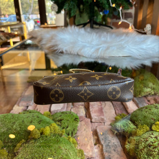 LOUIS VUITTON Monogram Mini Pochette Accessories