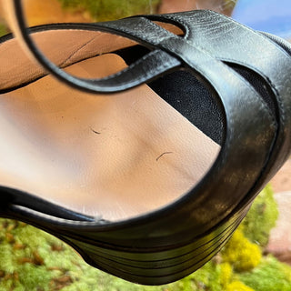 GUCCI Black Leather Angel Platform Sandals SZ 38 (US 8)