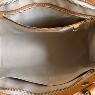 LOUIS VUITTON Brea MM Blanc Corail Vernis Tote