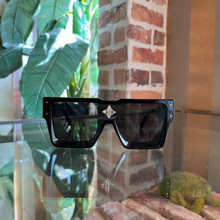 LOUIS VUITTON Z1547W 93L Cyclone Black Acetate Oversized Square Sunglasses