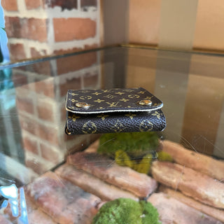 LOUIS VUITTON Small LV Monogram Folding Jewelry Case SM0064