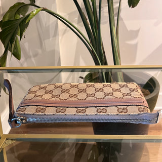 GUCCI Mayfair Wristlet