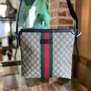 GUCCI Black GG Coated Canvas Medium Messenger Bag