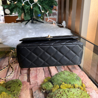 CHANEL Twist Flap Black Lambskin Top Handle Bag