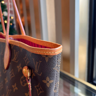 LOUIS VUITTON Neverfull MM Monogram Canvas Tote Bag