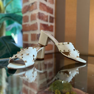 VALENTINO Rockstud White Leather Heels SZ 39 (US 9)