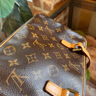 LOUIS VUITTON Cite MM Monogram Brown Canvas Shoulder Bag