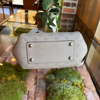 LOUIS VUITTON Babylone BB Mahina Leather Tote Bag