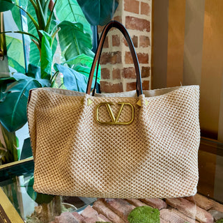 VALENTINO GARAVANI Summer Straw Tote TS3861