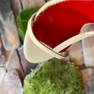 CAROLINA HERRERA Beige Patent Leather Strappy Heels SZ37(7US)