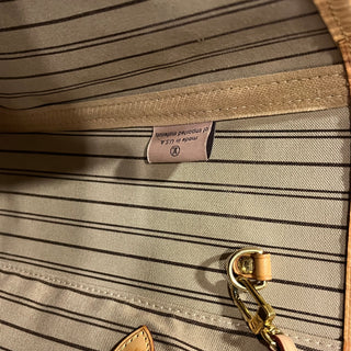 LOUIS VUITTON Neverfull MM Brown Monogram Canvas Tote