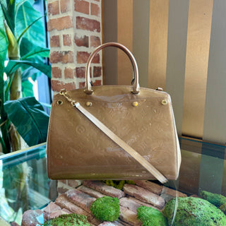 LOUIS VUITTON Beige Vernis Brea NM
