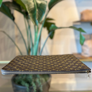 LOUIS VUITTON Vintage Monogram Poche Documents