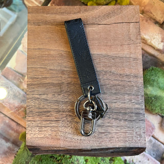 LOUIS VUITTON LV Shadow Dragonne Black Leather Key Holder