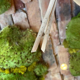 CAROLINA HERRERA Beige Patent Leather Strappy Heels SZ37(7US)