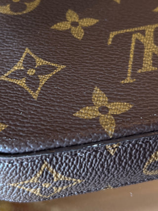 LOUIS VUITTON Monogram Felicie Pochette