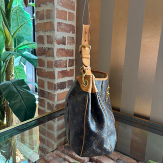 LOUIS VUITTON Monogram Galleria Hobo PM