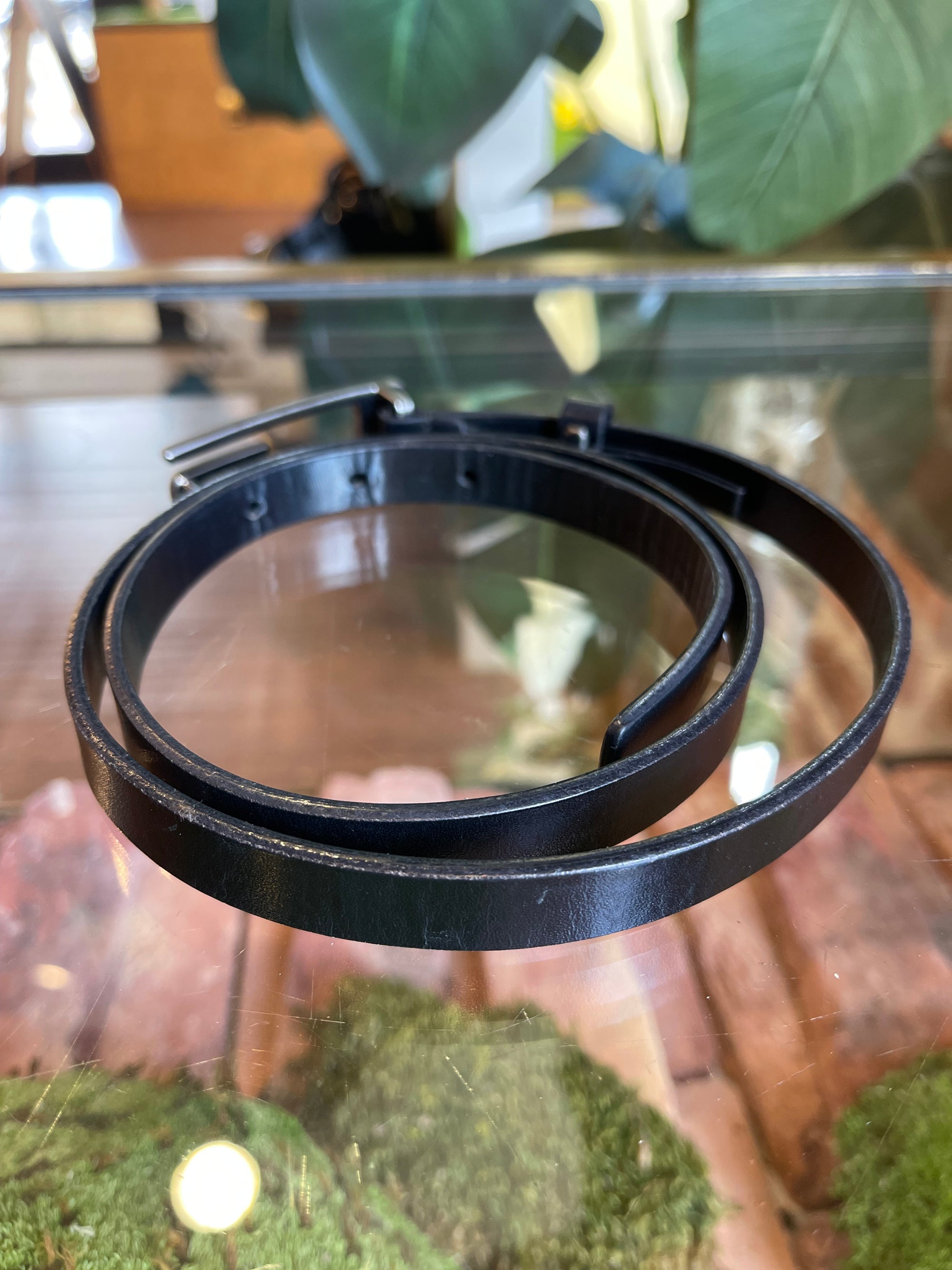 GUCCI Vintage G Thin Leather Belt