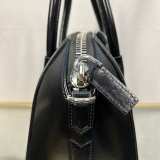 GIVENCHY Mini Antigona Shiny Lord Black