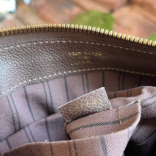 LOUIS VUITTON Petillante Empriente Brown Leather Clutch