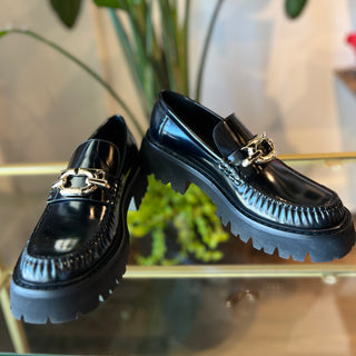 FERRAGAMO Ingrid Loafers  8 1/2