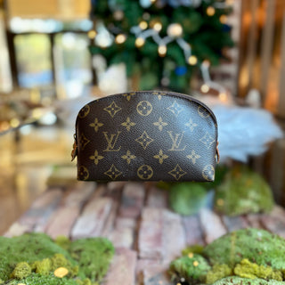 LOUIS VUITTON Monogram Cosmetic Pouch