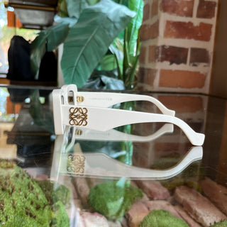 LOEWE LW40101I Ivory Acetate Concave Rectangle Sunglasses