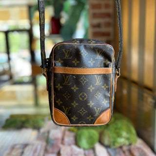 LOUIS VUITTON Danube Brown Monogram Canvas Vintage Crossbody Bag