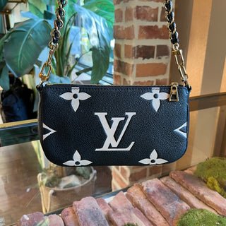 LOUIS VUITTON Pochette Accessories Mini Black Empriente Monogram Giant