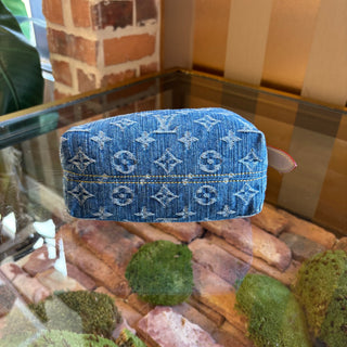 LOUIS VUITTON Denim Monogram Hills Pochette