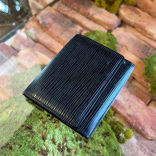 LOUIS VUITTON Black Epi Leather Card Wallet