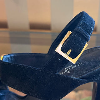 LOUIS VUITTON Suede V Logo Platform Sandals SZ 37 (US 7)