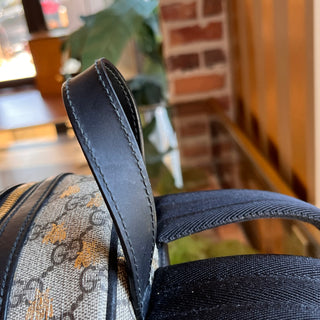 GUCCI Day Small GG Supreme Monogram Bees Print Backpack