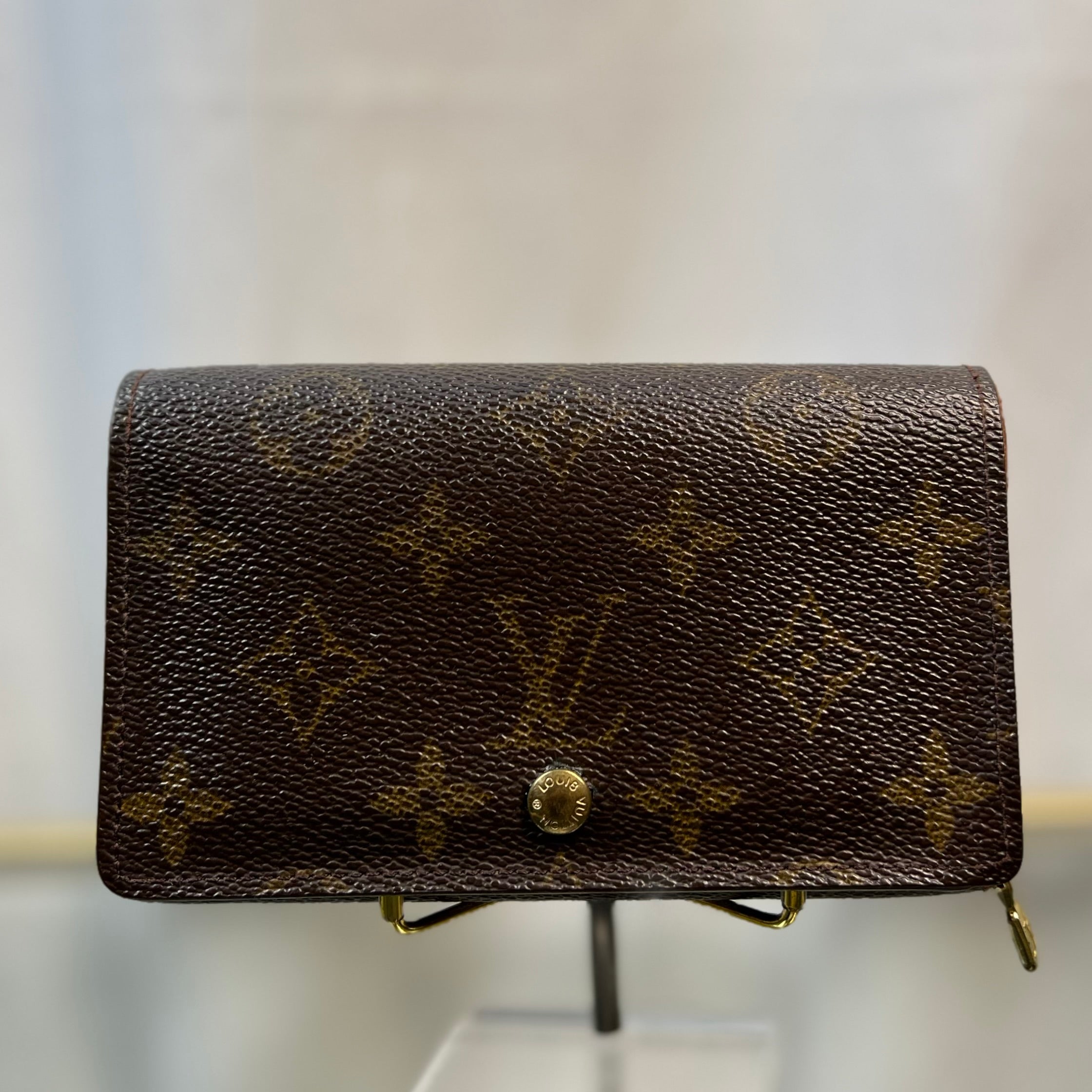 LOUIS VUITTON Monogram Porte-Monnaie Billets Tresor Wallet hotsell Crossbody