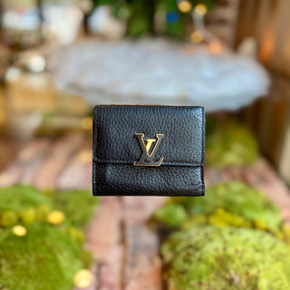 LOUIS VUITTON Capucines XS Wallet Black/ Pink Taurillion