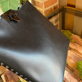 VALENTINO GARAVANI Messenger Black Leather Crossbody Bag