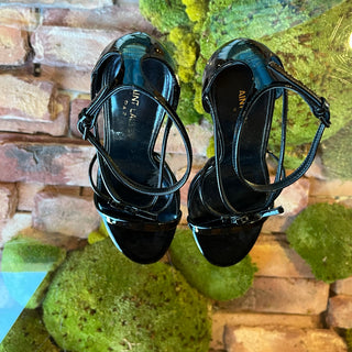 SAINT LAURENT Cassandra Black Patent Leather Sandals SZ36(6US)