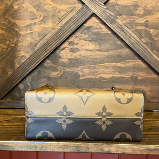 LOUIS VUITTON OntheGo MM Reverse Monogram Canvas Tote Bag