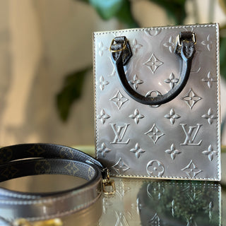LOUIS VUITTON Sac Plat Petit Grey Metallic Monogram Vernis Tote