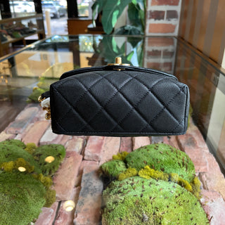 CHANEL Handy Box Small Black Caviar Vanity Case Top Handle Bag