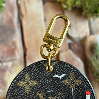 LOUIS VUITTON Transatlantic Cruises Print Illustre Evasion Key Holder